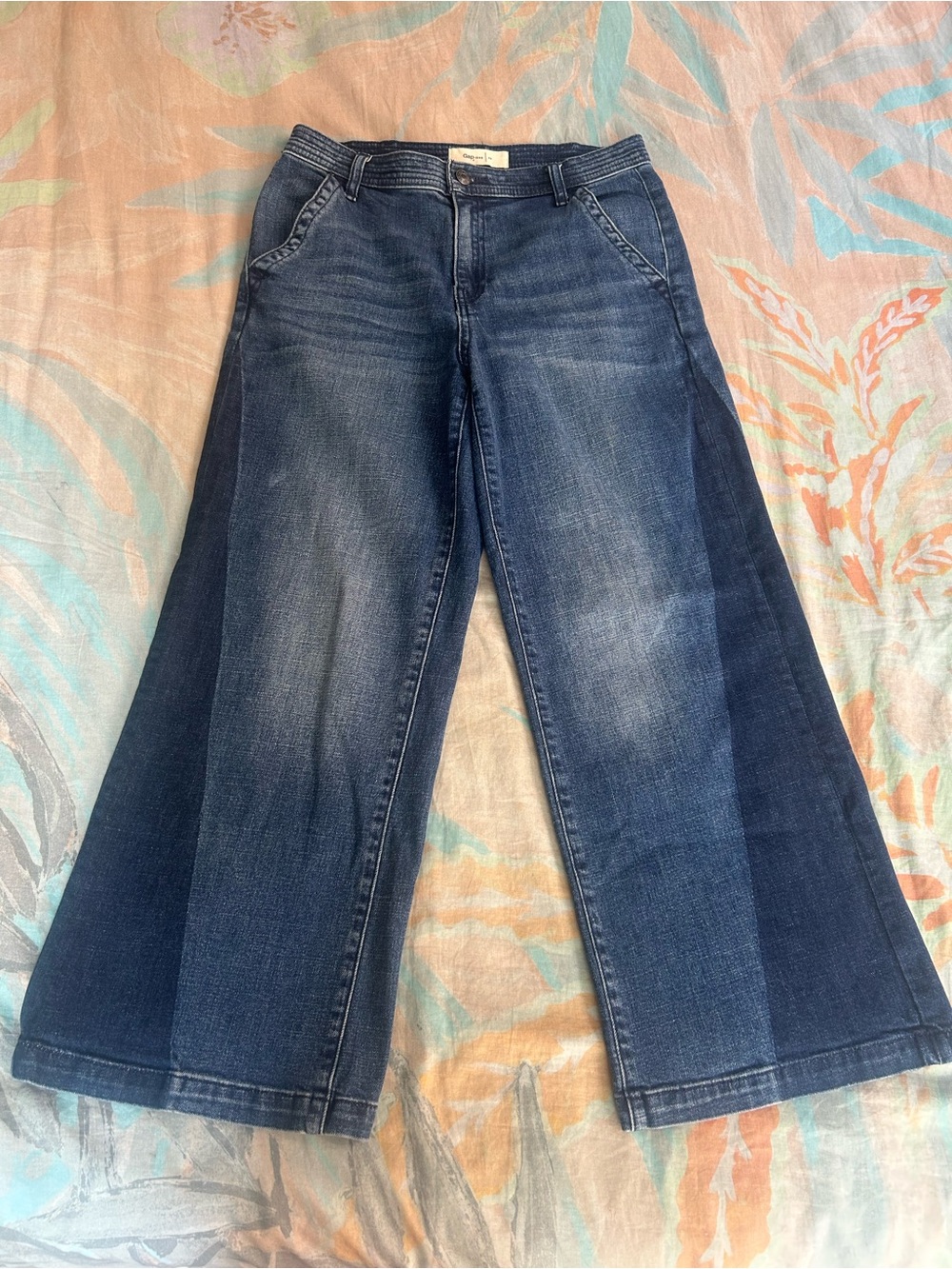 Gap 1969 • Tonal Contrast Wide-Leg Cropped Jeans